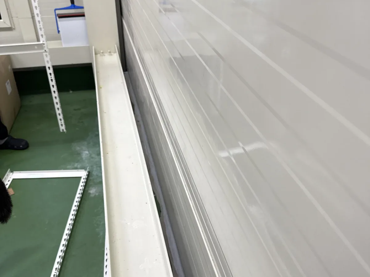 상가지하앵글선반설치 설치 전